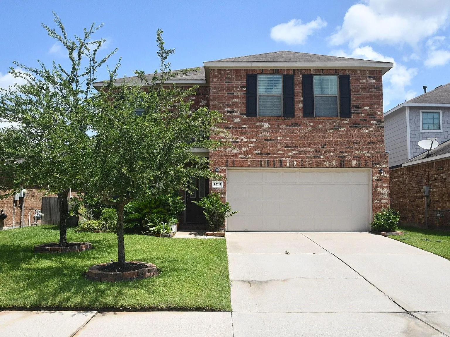 4 bed, 2.5 bath, 2565 sqft, $2,500 — Photo 1