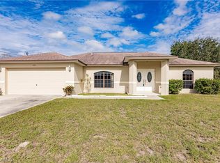 225 Ambury St, Fort Myers, FL 33913