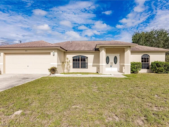 225 Ambury St, Fort Myers, FL 33913