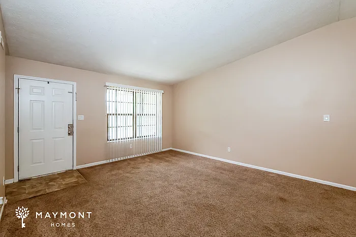 3536 Valley Lake Dr — Photo 3