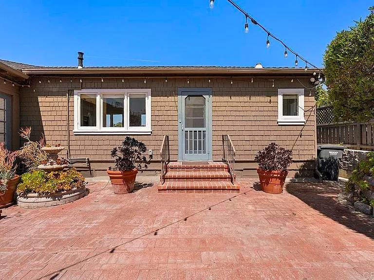 1654 Camino Del Mar #UPPER — Photo 62
