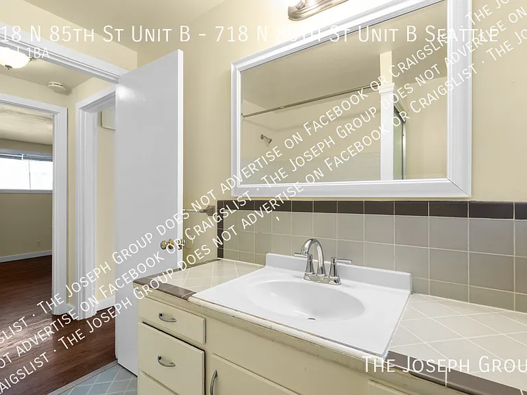 718 N 85th St #B — Photo 19