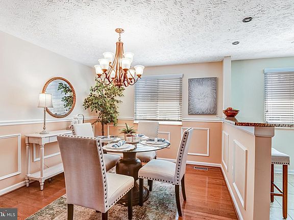 4th image of 5579 Glasgow Woods Ct