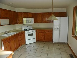 5th image of 136 Lake Hill Dr