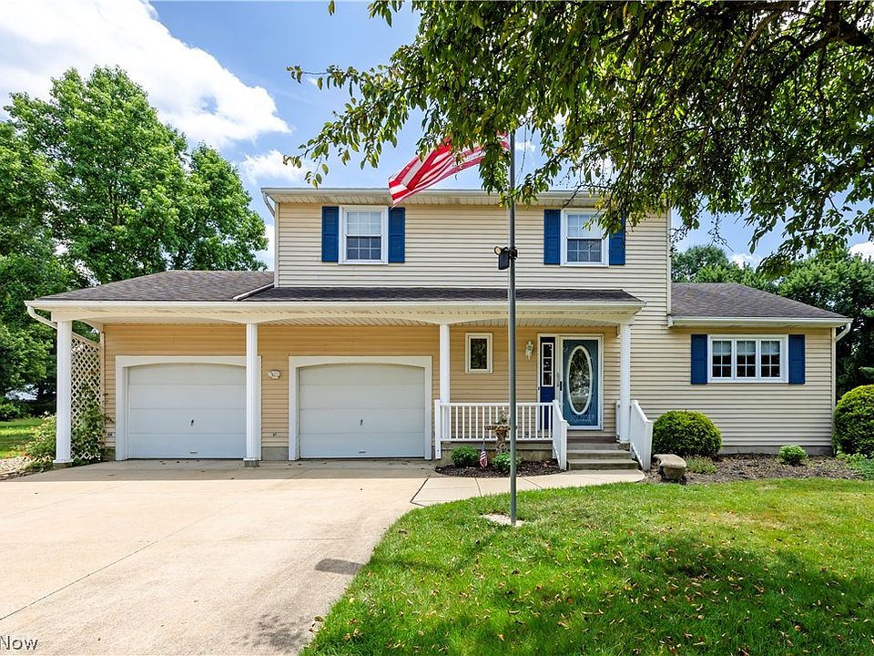 1st image of 11936 Patroon Cir NW
