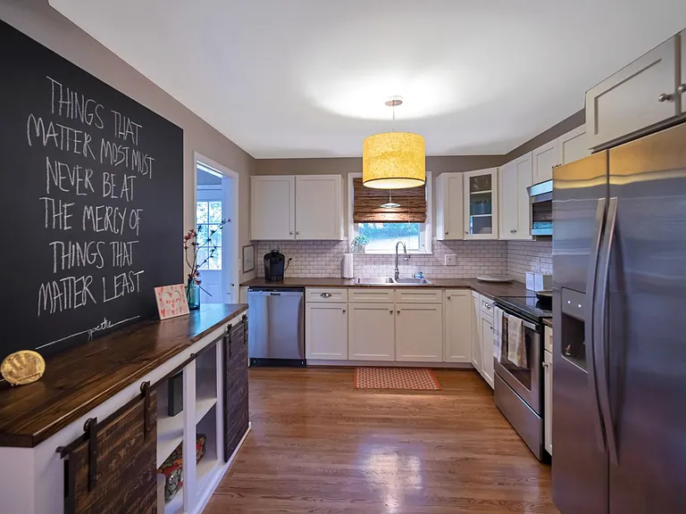 1008 Milesdale Dr — Photo 5