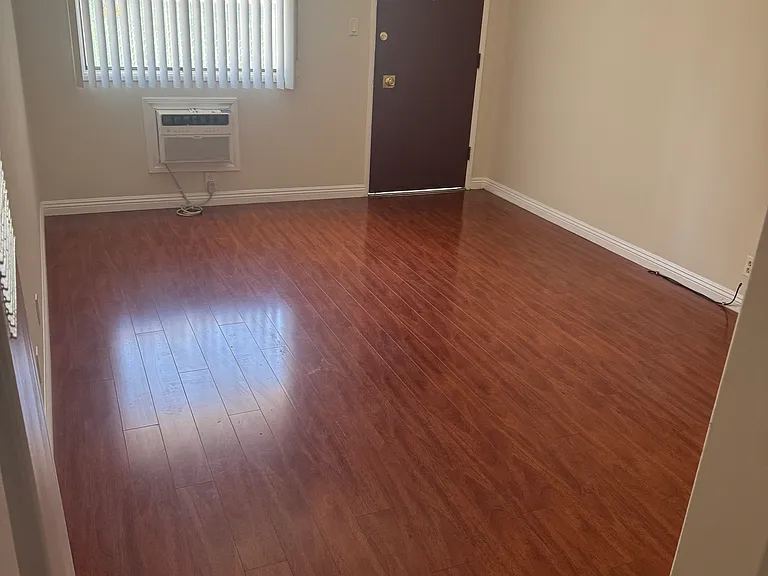 740 N Edinburgh Ave #1 — Photo 2