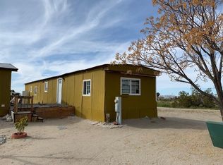 4682 Dos Palmas Rd, Phelan, CA 92371