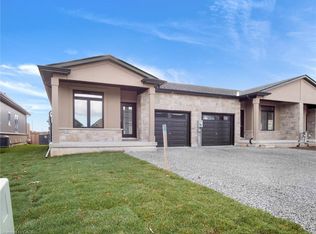 26 Austin Dr, Welland, ON L3C 0J8