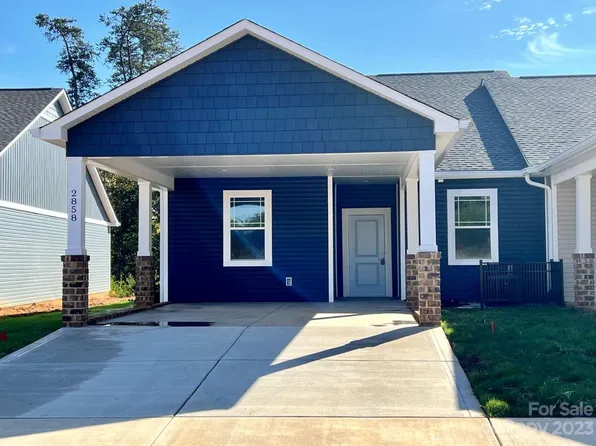2858 15th Avenue Pl SE, Hickory, NC 28602