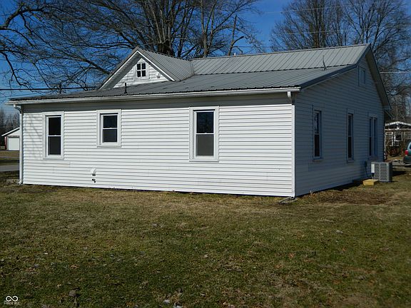 3rd image of 315 Myres St