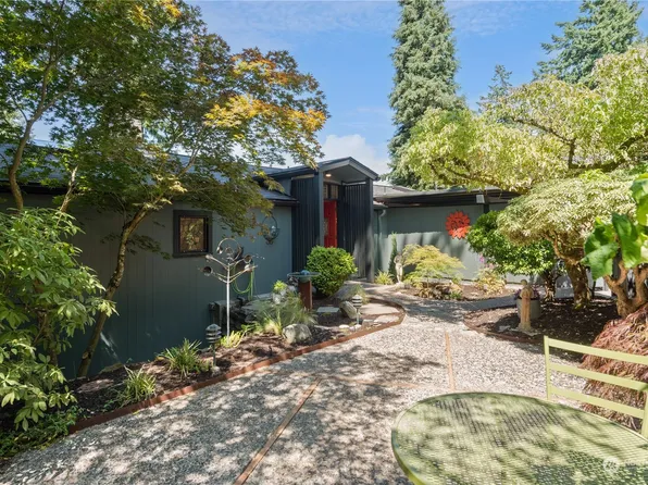 120 Highland Drive, Bellingham, WA 98225