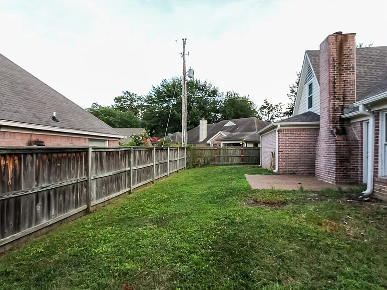 7576 Dexter Run Cir — Photo 21