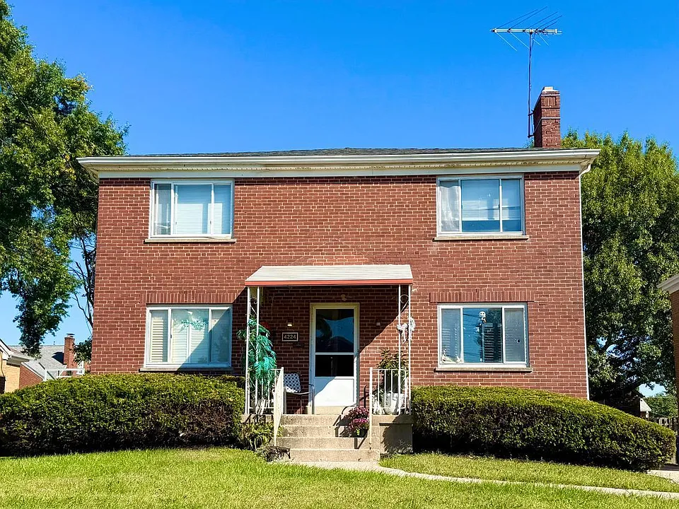 4224 Applegate Ave #2