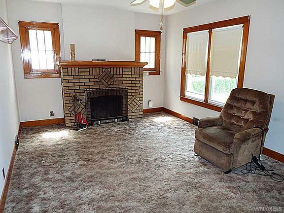 2nd image of 132 E Forest Ave