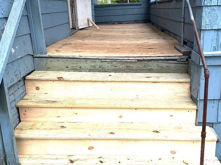 1143 E Cleveland Ave — Photo 9