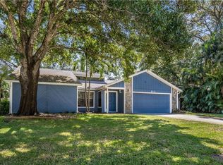 8321 Cypress Lake Dr, Sarasota, FL 34243