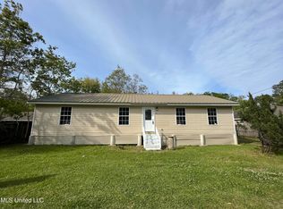 4472 Pierce Rd, Diberville, MS 39540