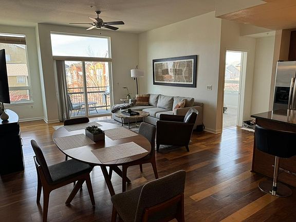4th image of 8185 E Lowry Blvd #210