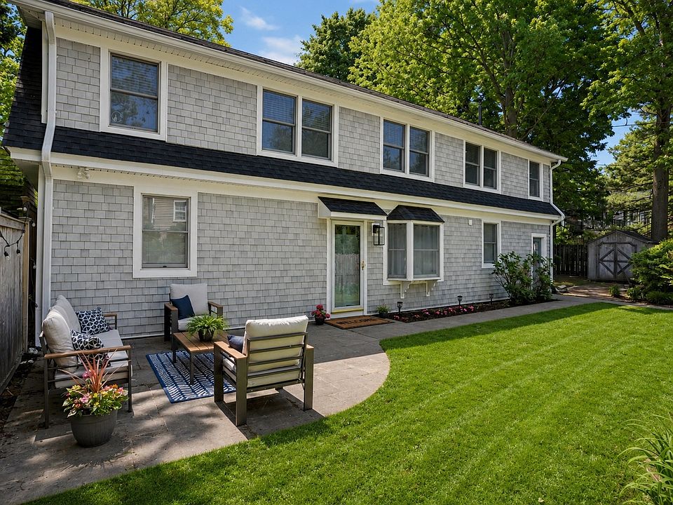 1st image of 7 Oakwood Ave