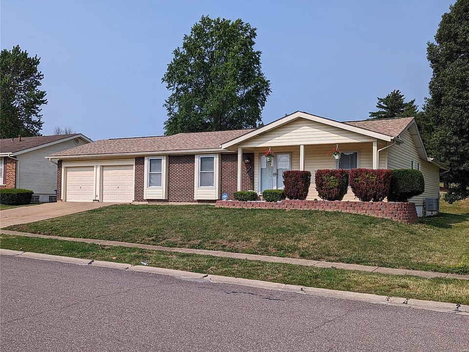 1st image of 12119 Red Lion Dr