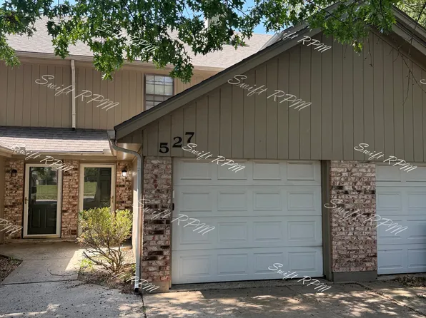 527 NE Churchill St, Lees Summit, MO