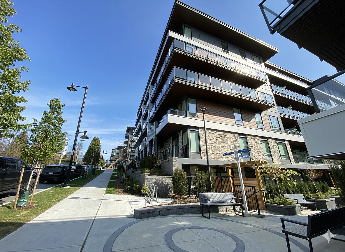 3 bed, 983 sqft, $3,850 — Photo 3