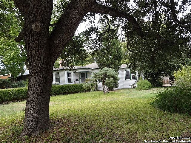 2nd image of 281 E Oakview Pl