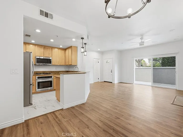 19122 Cole Ln — Photo 7