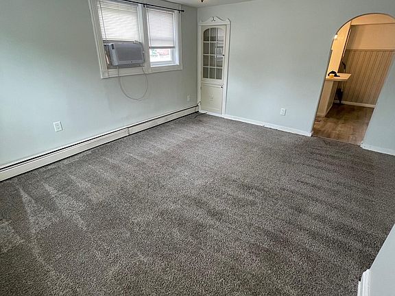 3rd image of 503 Elm St APT 1