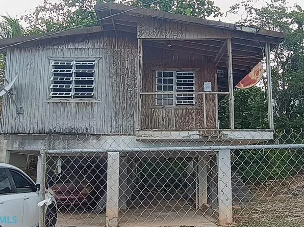 2 Calle Comunidad Rural Garrochales #211, Barceloneta, PR 00617