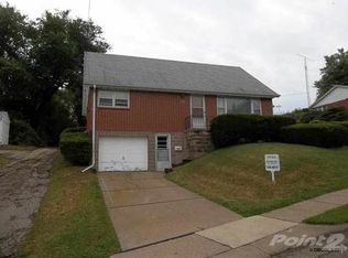 815 Merz St, Dubuque, IA 52001