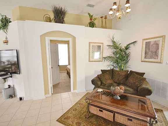 4th image of 8179 Fan Palm Way