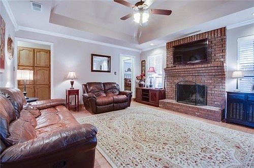5th image of 8000 Hunter Ln