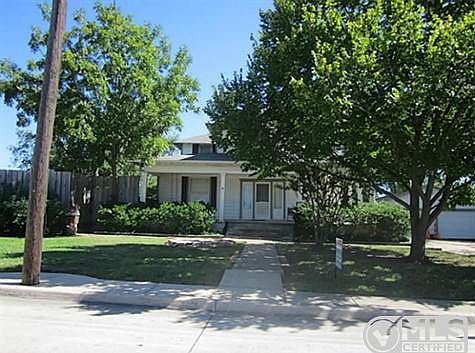 2nd image of 2508 1st St