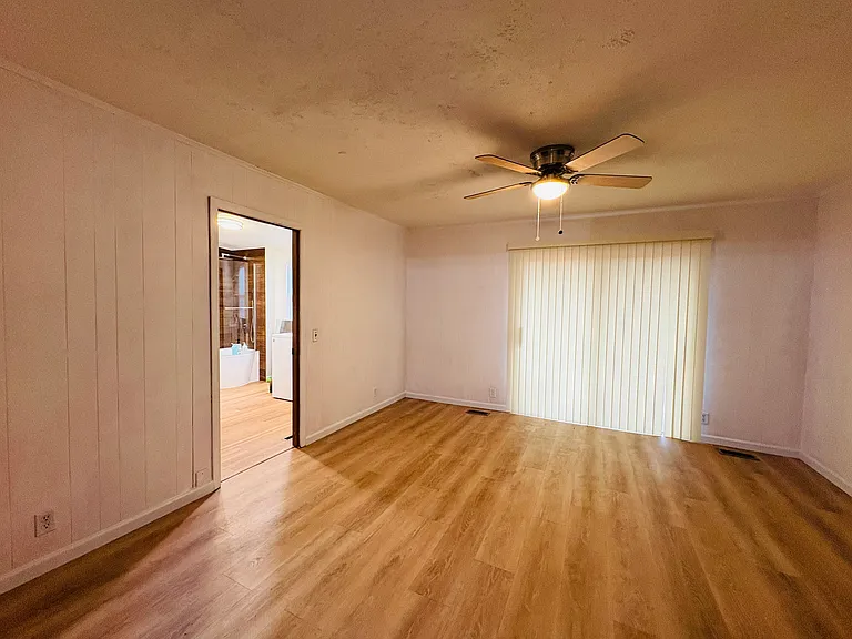 8751 Bridgeport Ave — Photo 19