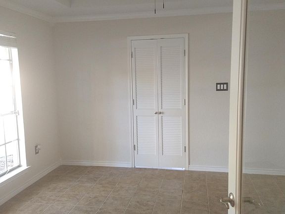 4th image of 2100 Arlena Dr