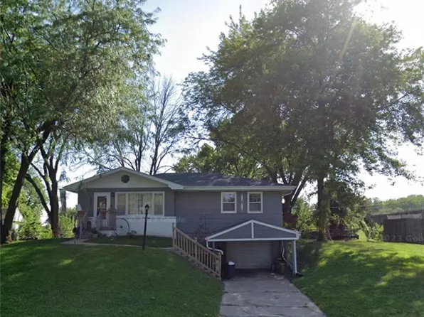 3244 Melody Ln, Saint Joseph, MO 64503