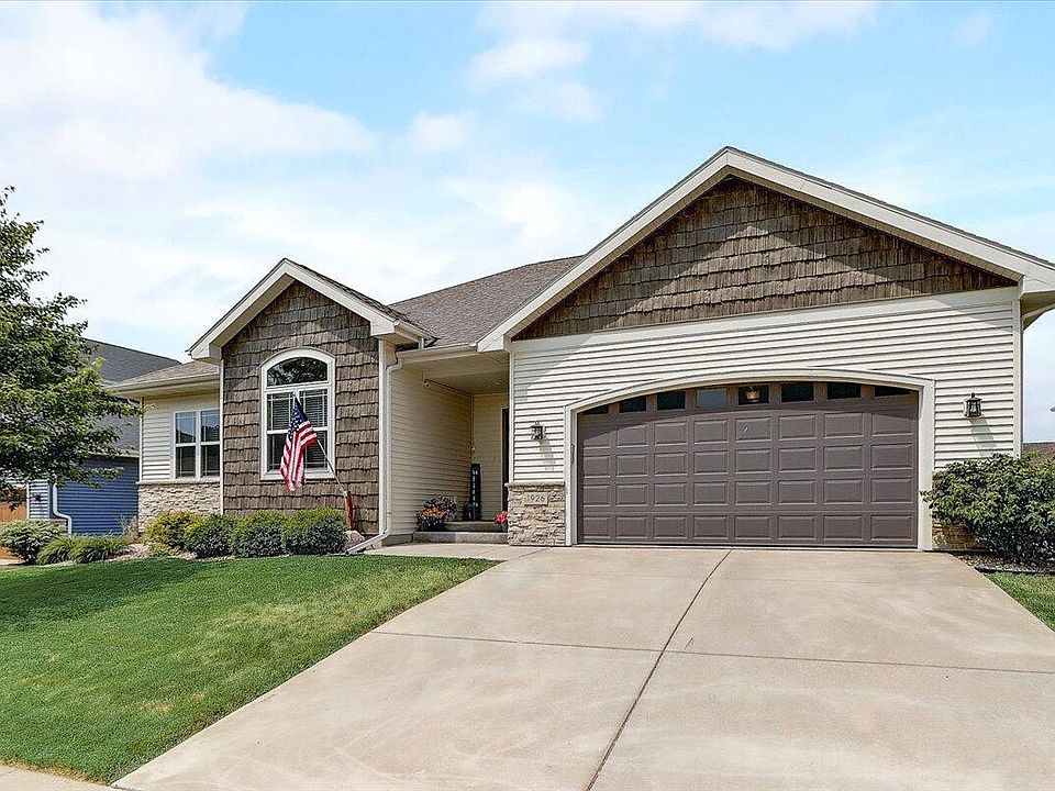 1st image of 1926 Swainson DRIVE