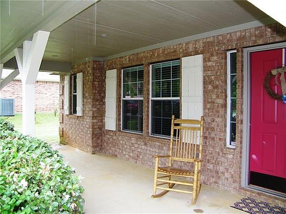 5th image of 821 S Sherry Ln #S