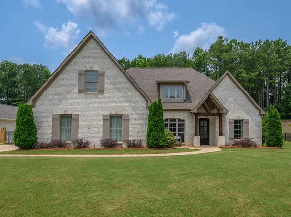 525 Willow Branch Cir, Chelsea, AL 35043