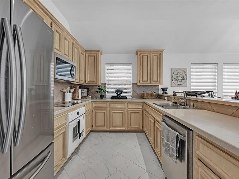 5805 Windy Knoll Ln — Photo 6