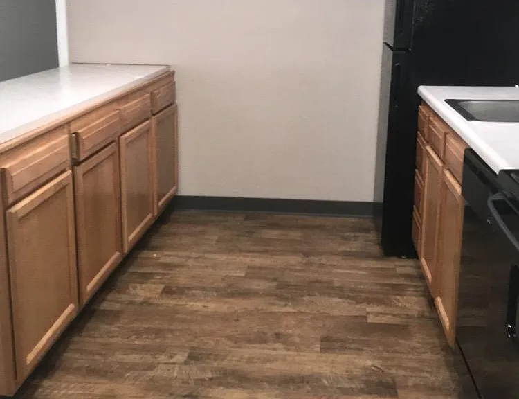 2 Bedroom 2 Bath- new black appliances including dishwasher-