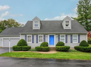 99 Beechwood Dr, Haverhill, MA 01832