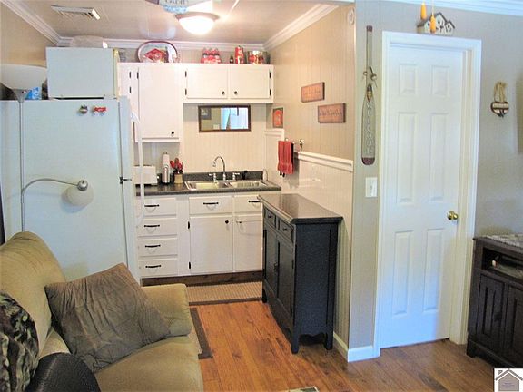 5th image of 145 Cottage Cir