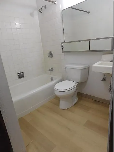 345 NE Kamiaken Street — Photo 4