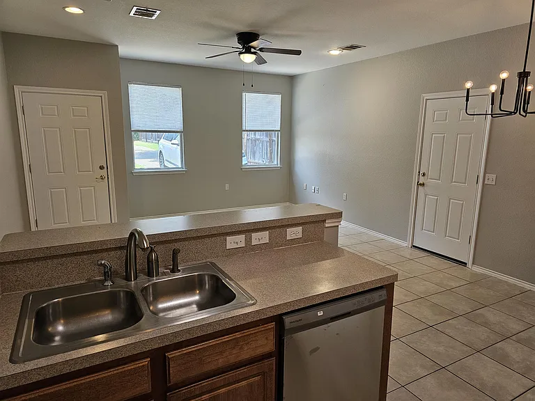 7617 Bennett Ave #B — Photo 5
