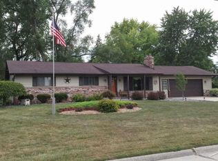 4979 Buckthorne Dr, Saginaw, MI 48603