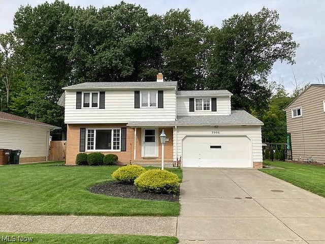 7006 Edgecliff Dr photo 1