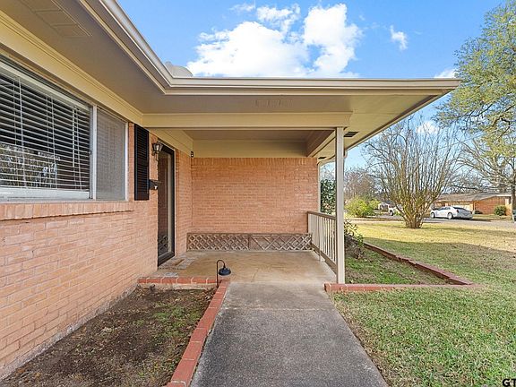 2nd image of 2304 Crestwood Dr